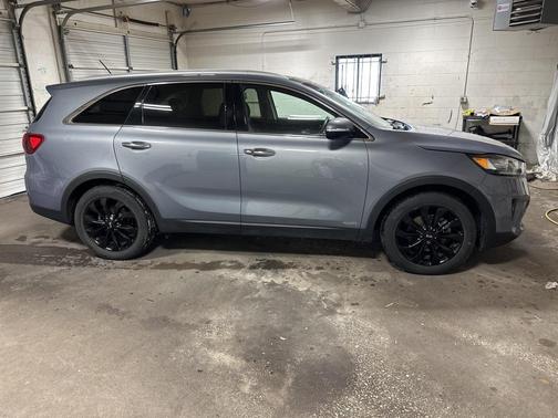 2020 Kia Sorento EX V6