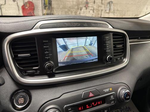 2020 Kia Sorento EX V6