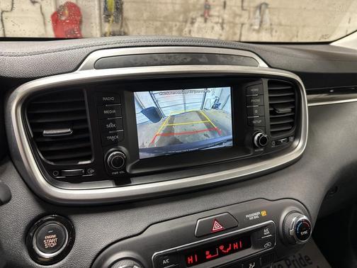 2020 Kia Sorento EX V6