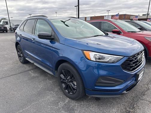 2022 Ford Edge SE