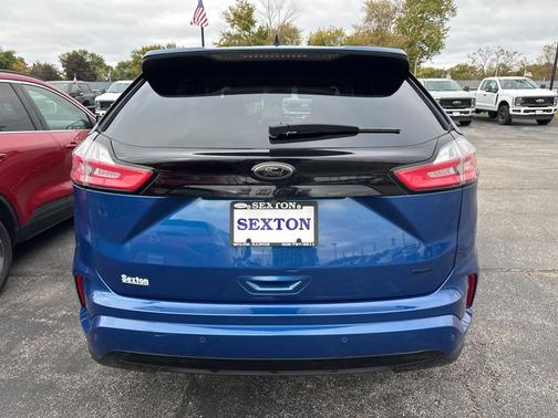 2022 Ford Edge SE