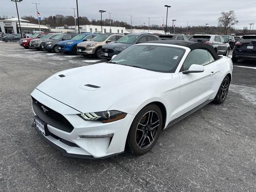 2022 Ford Mustang EcoBoost