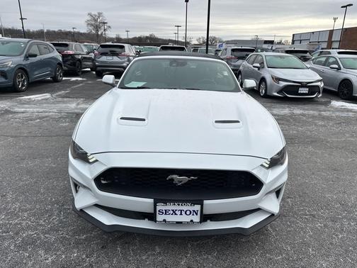 2022 Ford Mustang EcoBoost