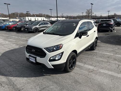 2022 Ford EcoSport SES