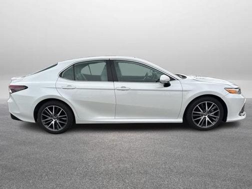 2022 Toyota Camry XLE