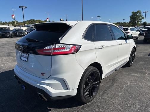 2024 Ford Edge ST