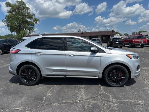 2019 Ford Edge ST