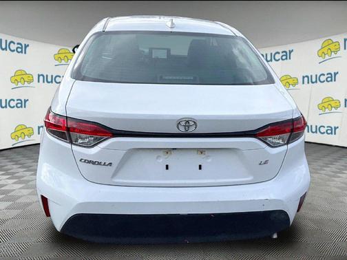 Ice 2025 Toyota Corolla LE