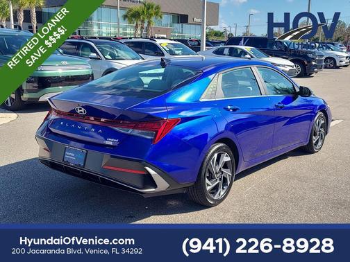 2025 Hyundai ELANTRA Limited