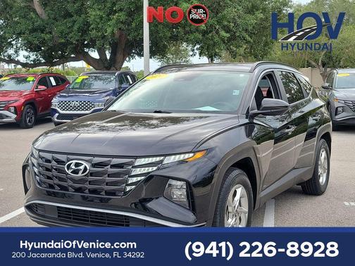 Black Pearl 2024 Hyundai TUCSON SEL