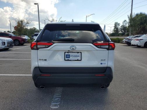 2023 Toyota RAV4 XLE
