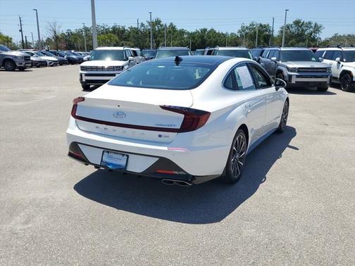 2022 Hyundai SONATA Limited