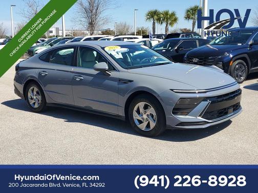 2025 Hyundai SONATA SE