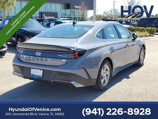 2025 Hyundai SONATA SE