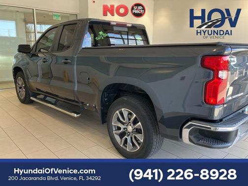 Shadow Gray Metallic 2020 Chevrolet Silverado 1500 LT