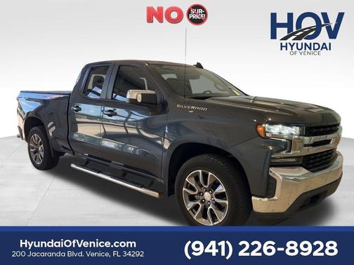 Shadow Gray Metallic 2020 Chevrolet Silverado 1500 LT
