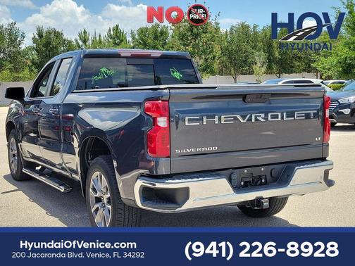 Shadow Gray Metallic 2020 Chevrolet Silverado 1500 LT