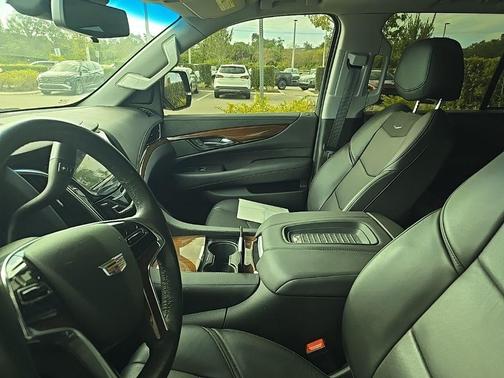 2020 Cadillac Escalade Premium Luxury