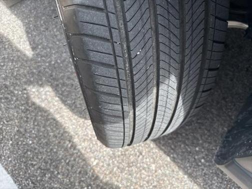 2023 Honda Pilot 2WD Sport