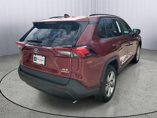 2021 Toyota RAV4 Hybrid XLE Premium
