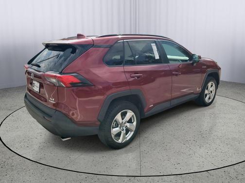 2021 Toyota RAV4 Hybrid XLE Premium