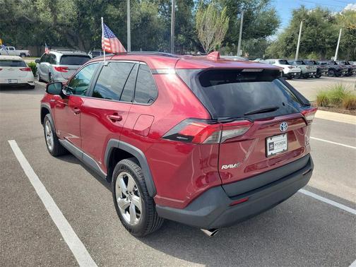 2021 Toyota RAV4 Hybrid XLE Premium