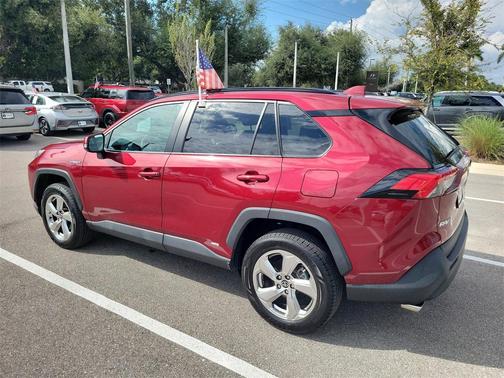 2021 Toyota RAV4 Hybrid XLE Premium
