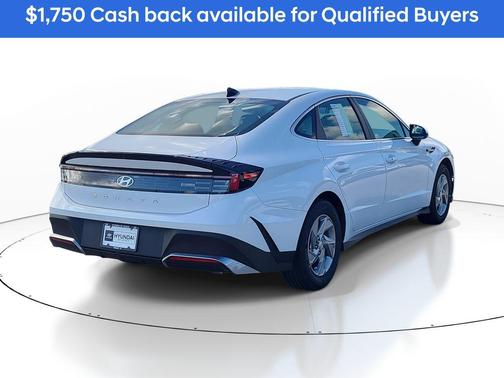2025 Hyundai SONATA SE