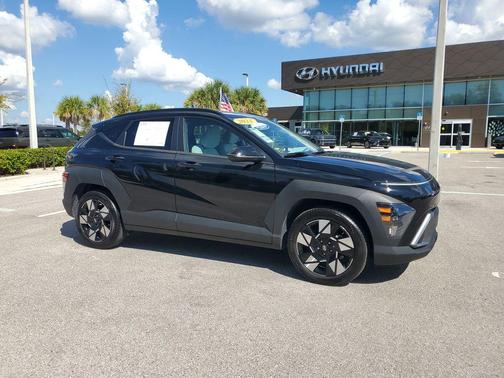 2024 Hyundai KONA SEL