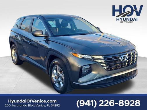 2022 Hyundai TUCSON SE