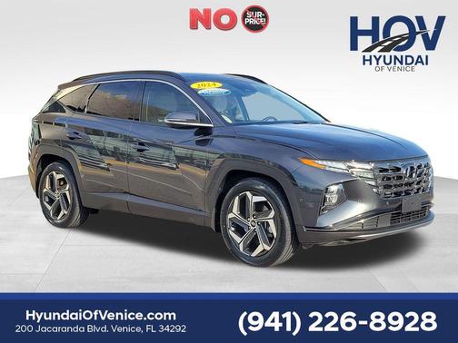 Dark Gray Metallic 2024 Hyundai TUCSON Limited