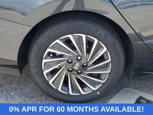 2025 Hyundai SONATA Hybrid Limited