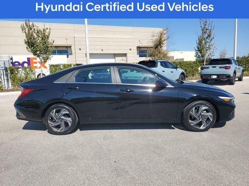 2025 Hyundai ELANTRA SEL