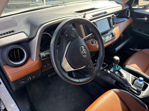 2017 Toyota RAV4 Limited