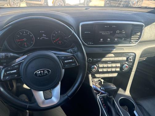 2022 Kia Sportage EX