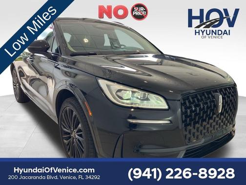 INFINITE BLACK MET CC 2023 Lincoln Corsair Reserve