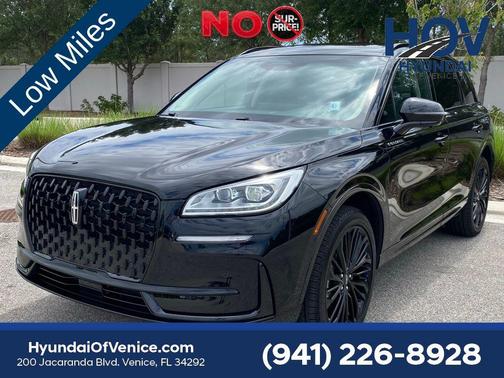 INFINITE BLACK MET CC 2023 Lincoln Corsair Reserve
