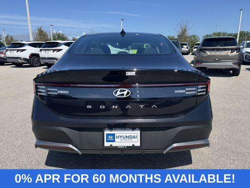 2025 Hyundai SONATA SE