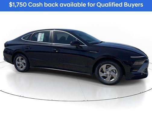 2025 Hyundai SONATA SE