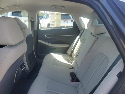 2025 Hyundai SONATA Hybrid SE