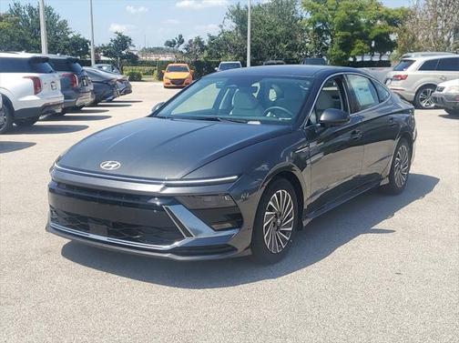 2025 Hyundai SONATA Hybrid SE