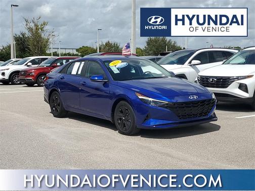 2023 Hyundai ELANTRA SEL