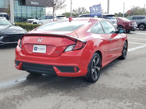 2017 Honda Civic Touring