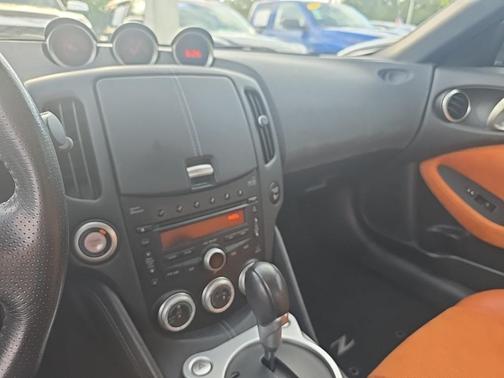 2009 Nissan 370Z Touring