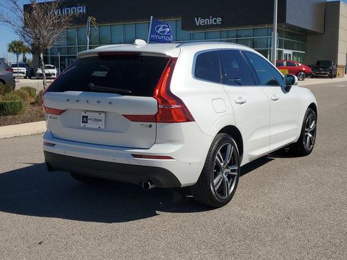 2019 Volvo XC60 T6 Momentum