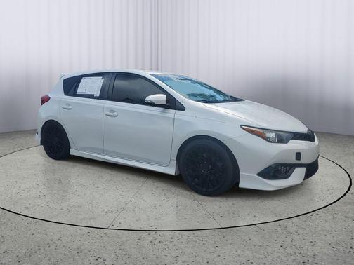 2016 Scion iM Base