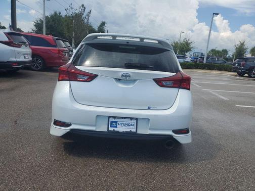 2016 Scion iM Base