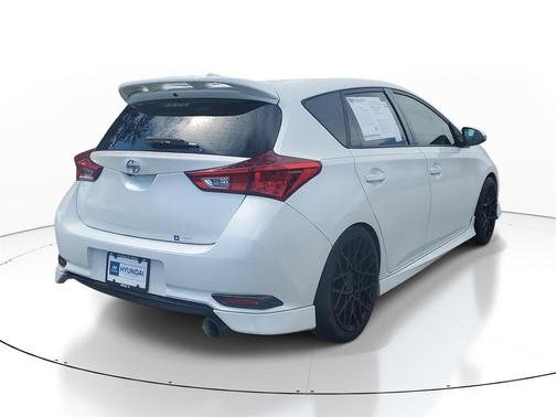 2016 Scion iM Base