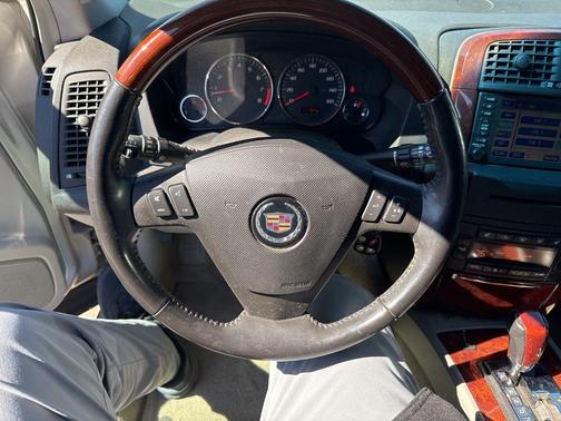 2006 Cadillac SRX V8