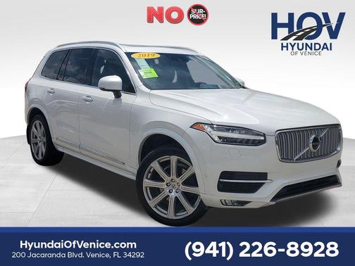 Crystal White Pearl 2019 Volvo XC90 T6 Inscription